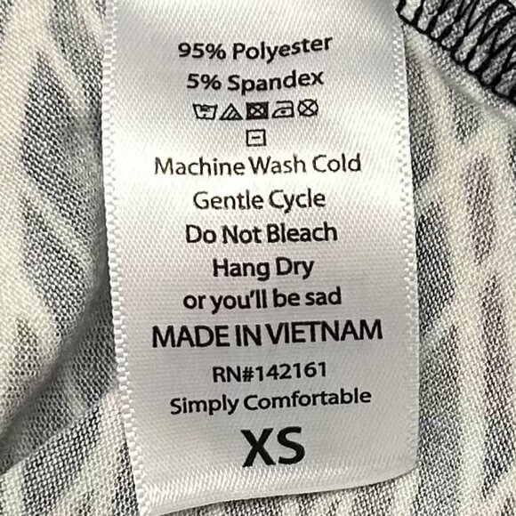 LULAROE (IRMA) TOP - Picture 4 of 6